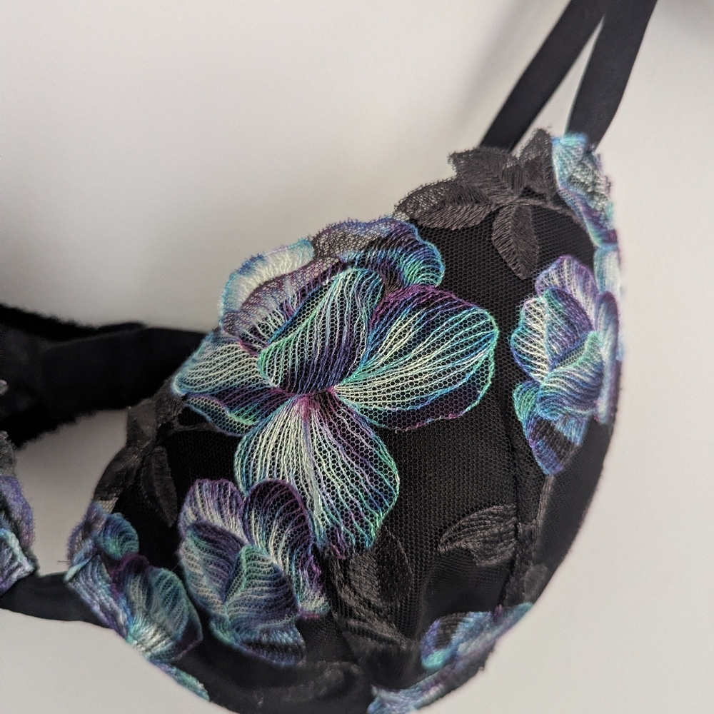 Victoria's Secret Black Bra with Blue Floral Accents - Picture 5 of 5